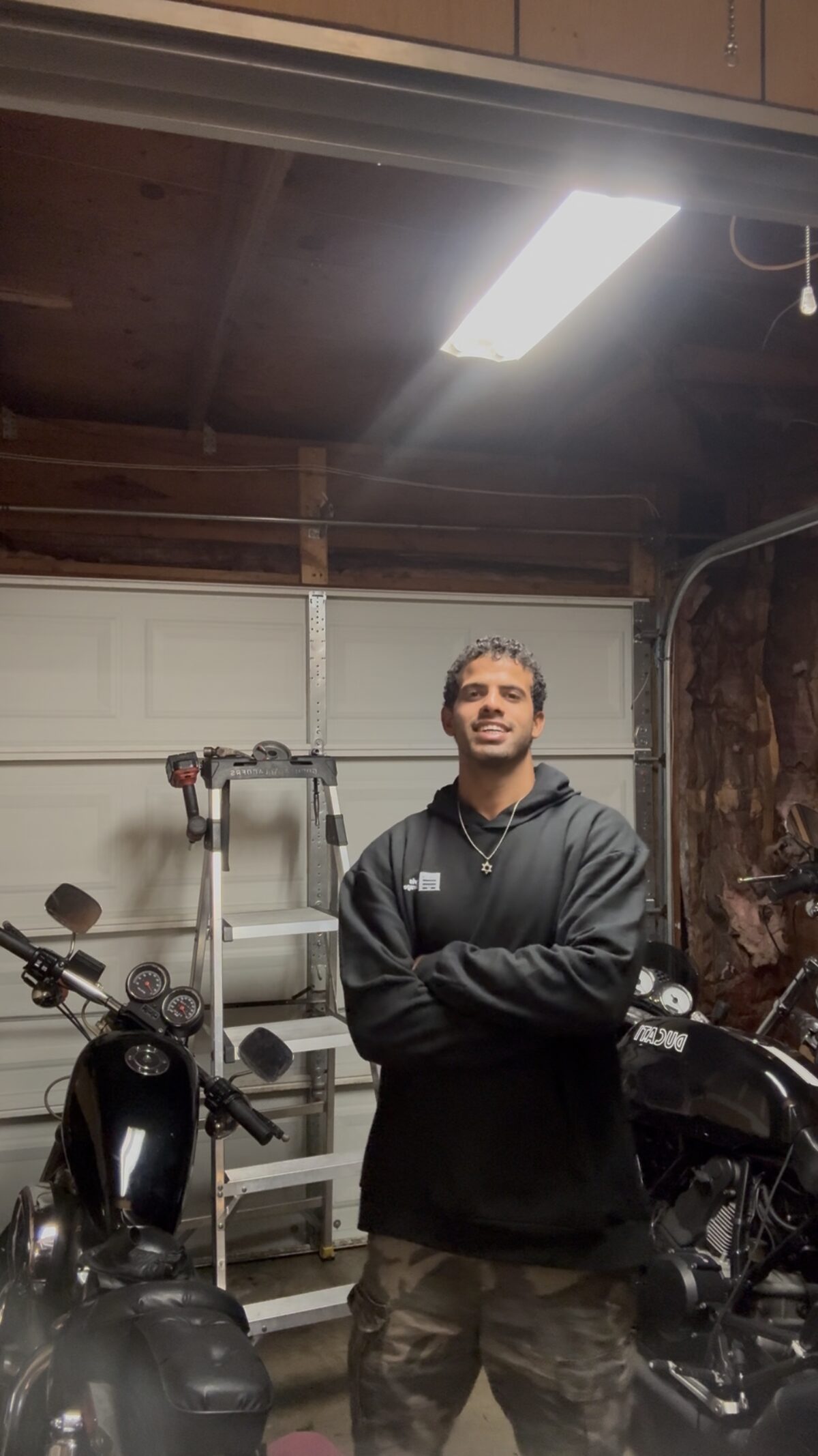 Avi, owner of Avis Garage Door in Jacksonville, FL